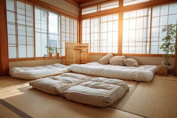 清潔な赤ちゃん用布団と妊婦用の敷布団